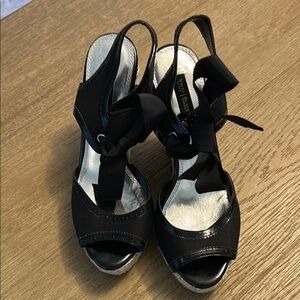 White House Black Market size 9 open toe Tipton wedge heel